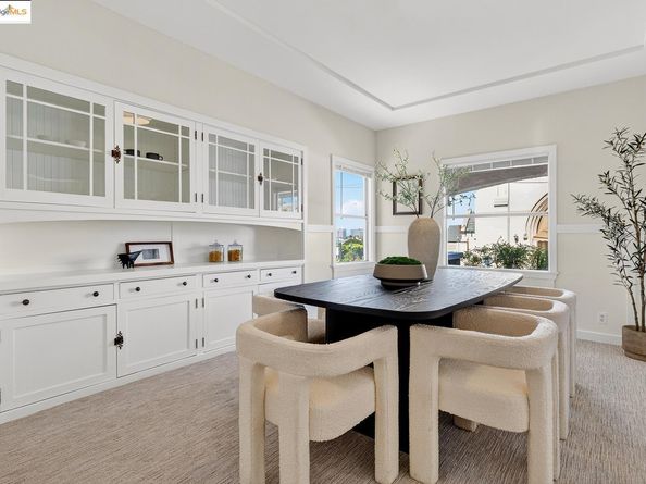 3622 Emerson ST, Oakland CA 94610