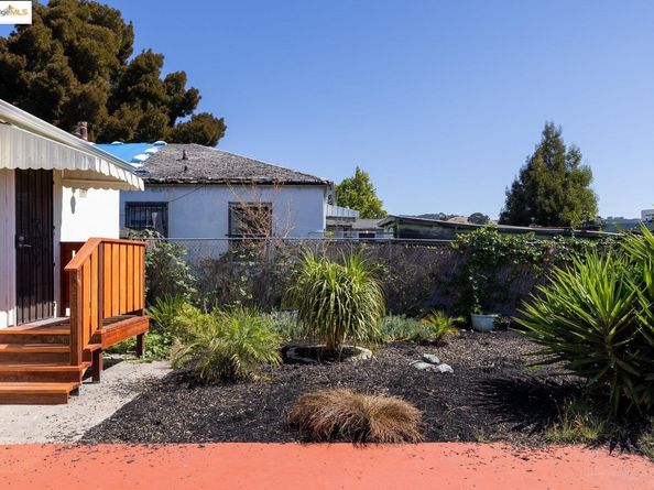2018 99Th Ave, Oakland CA 94603