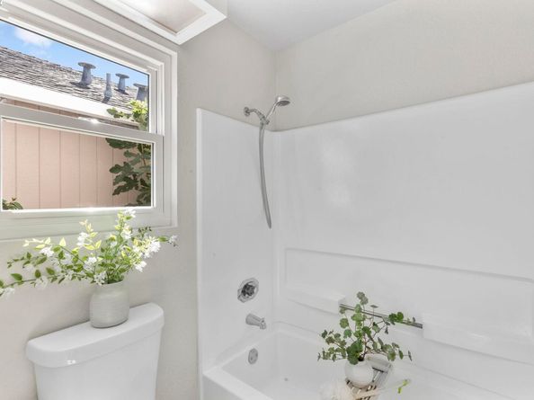 215 Mavis Dr, Pleasanton CA 94566