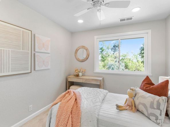 215 Mavis Dr, Pleasanton CA 94566
