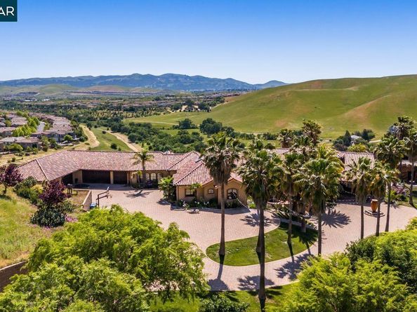 1615 Lawrence Rd, Danville CA 94506