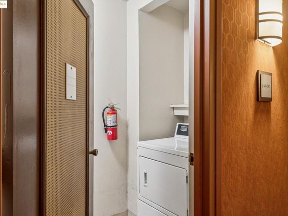 651 Oakland Ave 1E, Oakland CA 94611