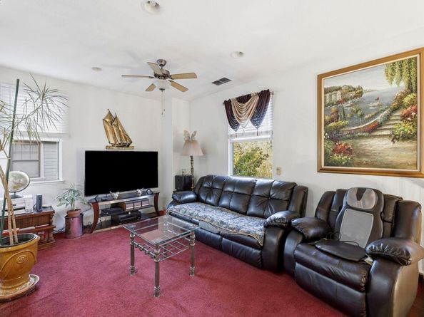 1136 Taraya Ter, Hercules CA 94547