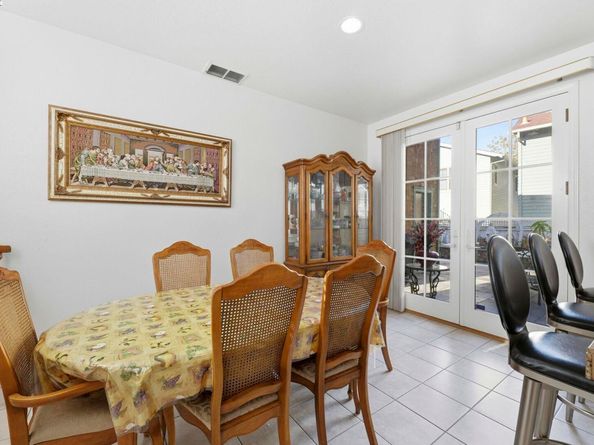 1136 Taraya Ter, Hercules CA 94547