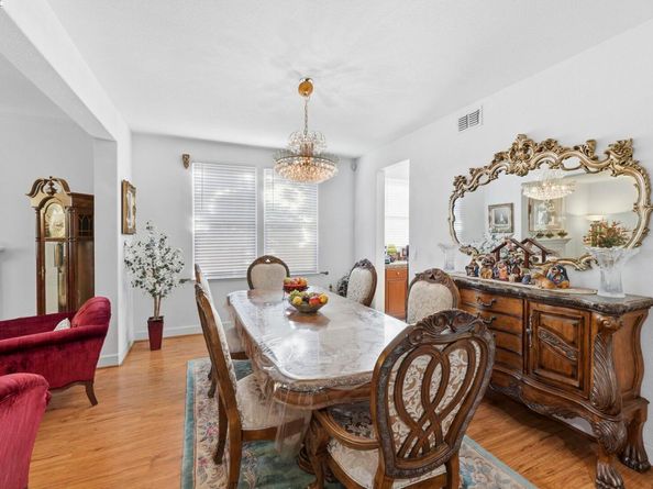 1136 Taraya Ter, Hercules CA 94547