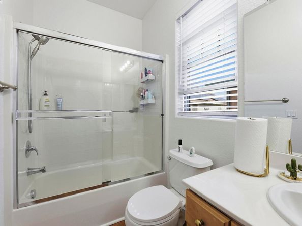 1136 Taraya Ter, Hercules CA 94547