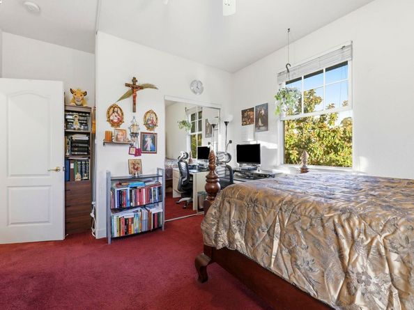 1136 Taraya Ter, Hercules CA 94547