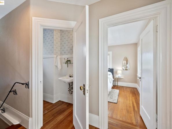 919 Mckinley Ave, Oakland CA 94610