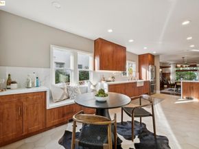 919 Mckinley Ave, Oakland CA 94610