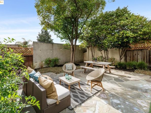 919 Mckinley Ave, Oakland CA 94610