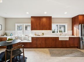 919 Mckinley Ave, Oakland CA 94610