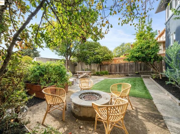 919 Mckinley Ave, Oakland CA 94610