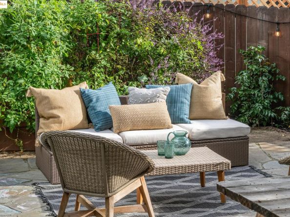 919 Mckinley Ave, Oakland CA 94610