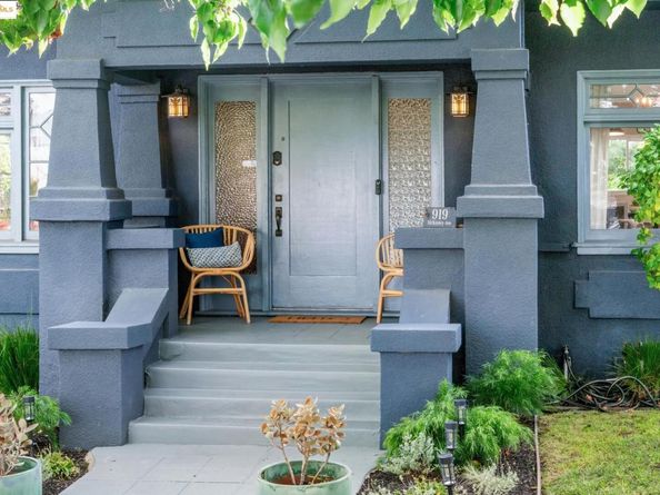 919 Mckinley Ave, Oakland CA 94610