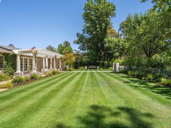 55 Cora Ct, Walnut Creek CA 94597