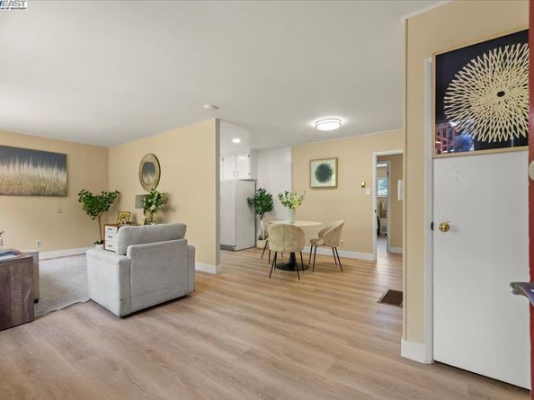 5838 Nottingham Dr, Oakland CA 94611