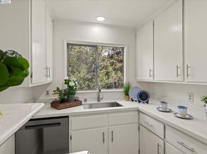 5838 Nottingham Dr, Oakland CA 94611