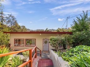 5838 Nottingham Dr, Oakland CA 94611