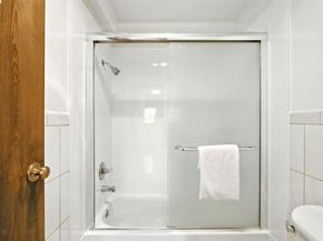 332 Philip Dr 303, Daly City CA 94015