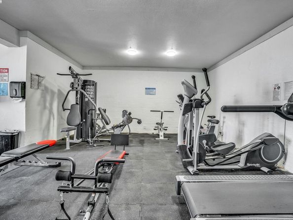 332 Philip Dr 303, Daly City CA 94015