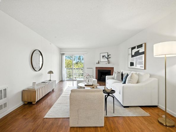 332 Philip Dr 303, Daly City CA 94015