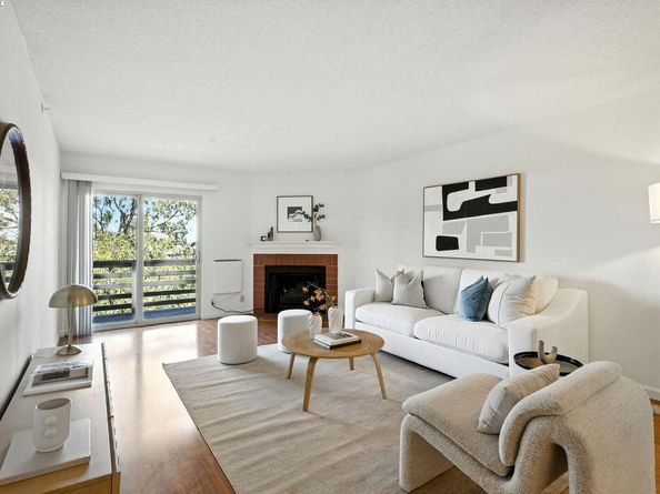 332 Philip Dr 303, Daly City CA 94015