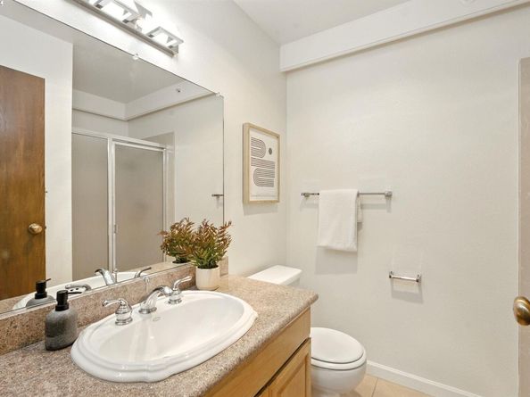 332 Philip Dr 303, Daly City CA 94015