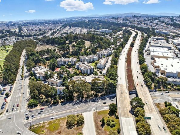 332 Philip Dr 303, Daly City CA 94015