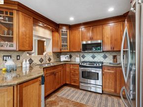 4125 Kuhnle Ave, Oakland CA 94605