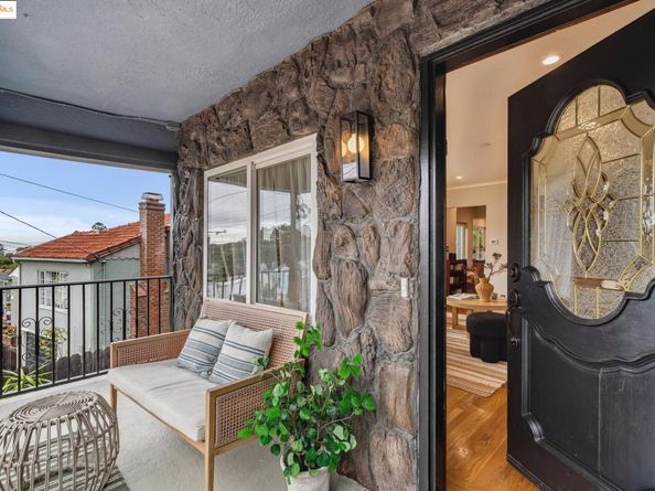 4125 Kuhnle Ave, Oakland CA 94605