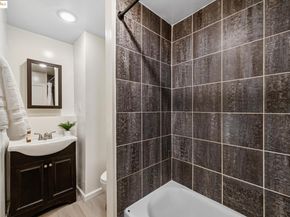 4125 Kuhnle Ave, Oakland CA 94605