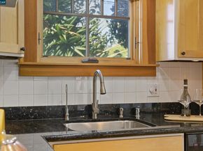 901 San Antonio Ave, Alameda CA 94501