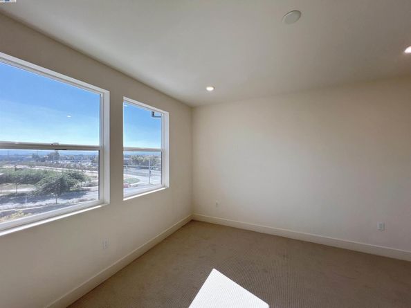 6260 Dove Ave, Dublin CA 94568