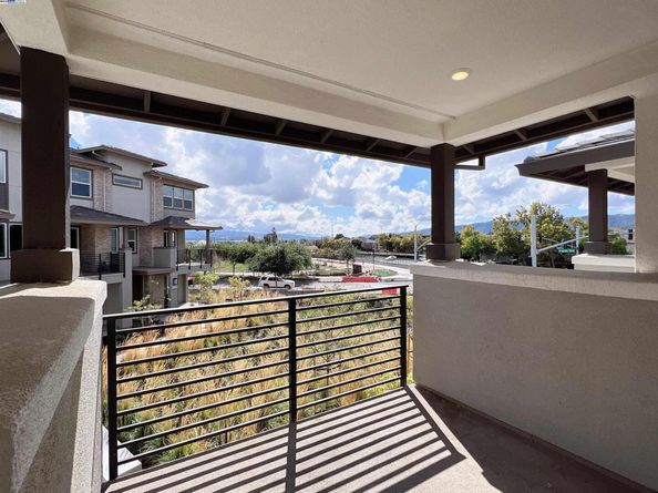 6260 Dove Ave, Dublin CA 94568