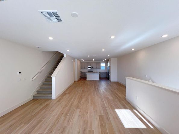 6260 Dove Ave, Dublin CA 94568