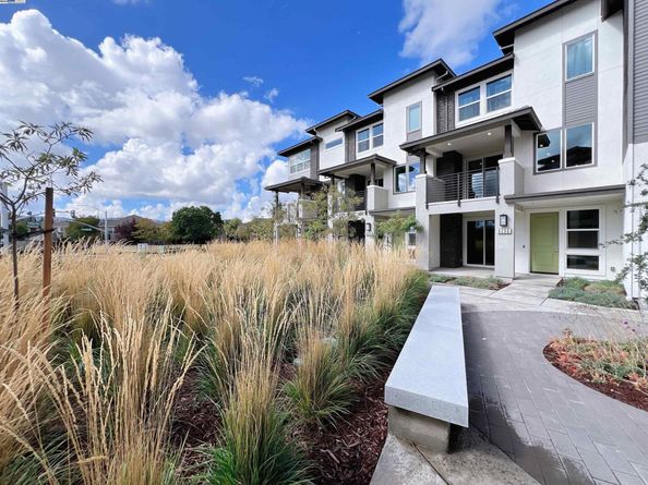 6260 Dove Ave, Dublin CA 94568