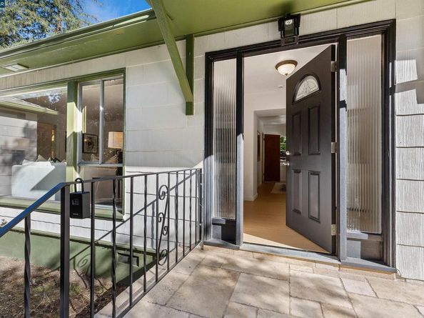 123 Orchard Rd, Orinda CA 94563