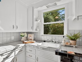 123 Orchard Rd, Orinda CA 94563