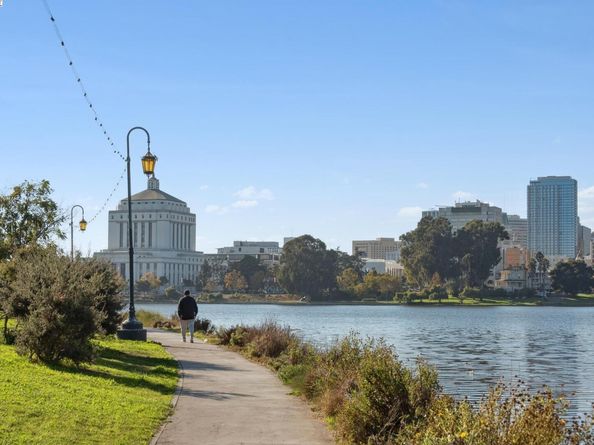 1501-7 First Ave., Oakland CA 94606