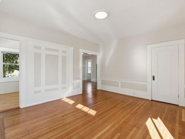 1501-7 First Ave., Oakland CA 94606