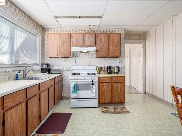 22964 Alice St, Hayward CA 94541