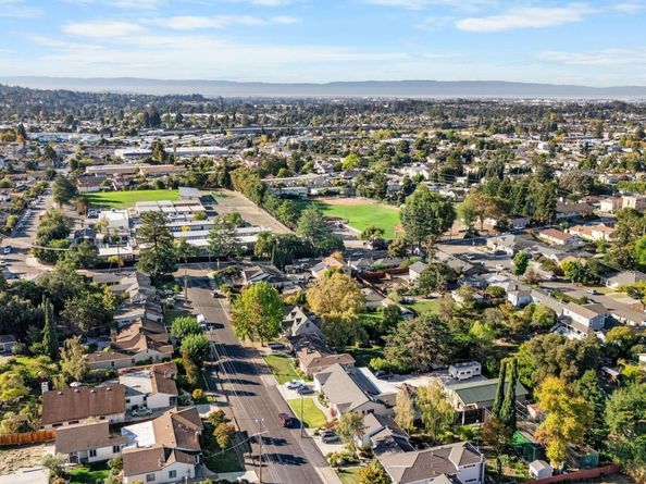 19554 Jaydine St, Castro Valley CA 94546