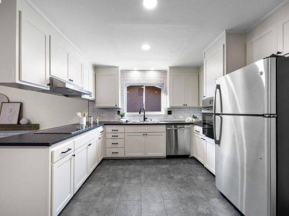 19554 Jaydine St, Castro Valley CA 94546