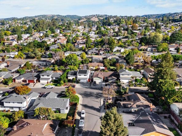 19554 Jaydine St, Castro Valley CA 94546