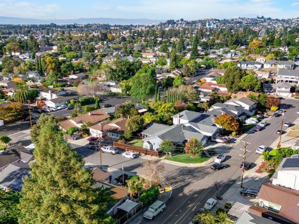 19554 Jaydine St, Castro Valley CA 94546