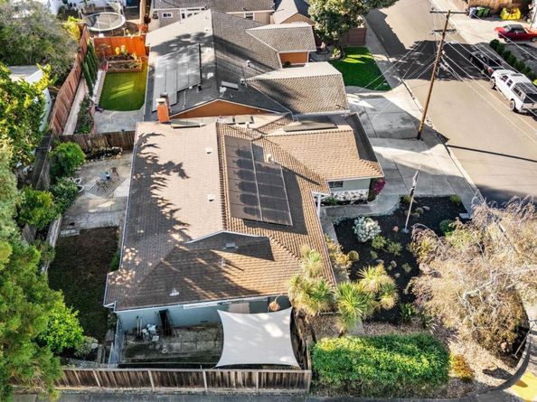 19554 Jaydine St, Castro Valley CA 94546