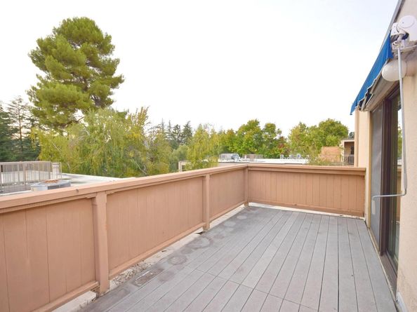 320 N Civic Dr 404, Walnut Creek CA 94596