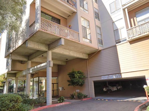 320 N Civic Dr 404, Walnut Creek CA 94596