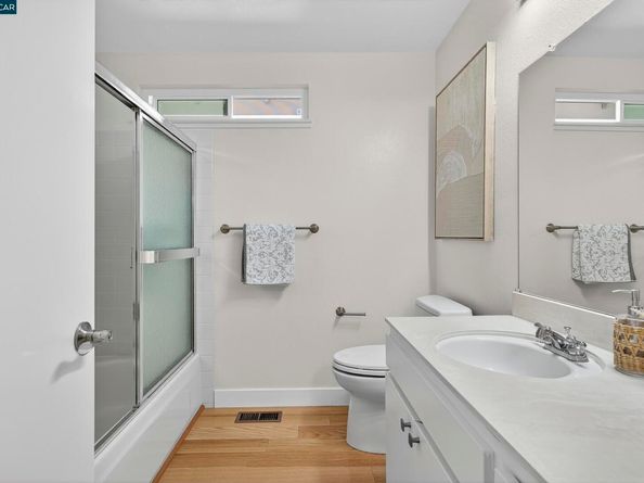 3656 Morningside Dr, Richmond CA 94803