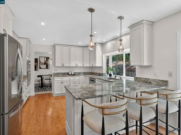 3656 Morningside Dr, Richmond CA 94803